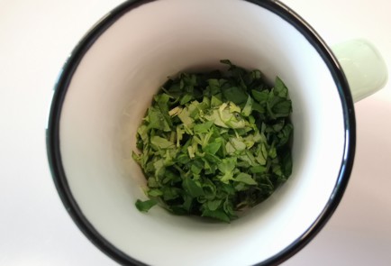 Фото шага рецепта Капрезе 188850 шаг 4  