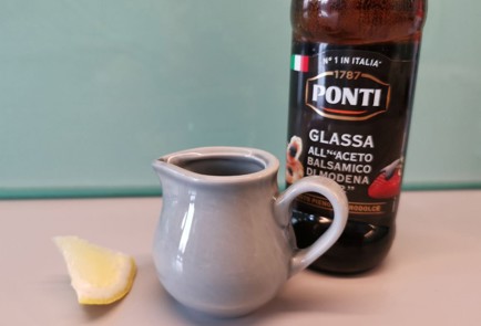 Фото шага рецепта Капрезе 189919 шаг 2  