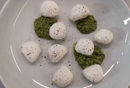 Фото шага рецепта Капрезе 189919 шаг 7  