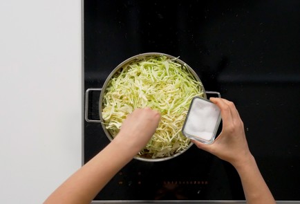 Фото шага рецепта Капуста с фаршем 151653 шаг 9  