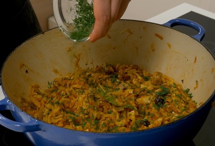 Фото шага рецепта Капуста с грибами 140540 шаг 9  