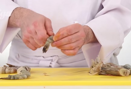 Фото шага рецепта Капуста с креветками и лимонной травой 16455 шаг 4  