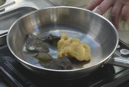 Фото шага рецепта Капуста с соусом тоннато 176017 шаг 2  