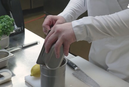 Фото шага рецепта Капуста с соусом тоннато 176017 шаг 5  