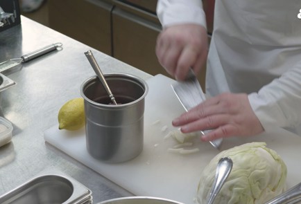 Фото шага рецепта Капуста с соусом тоннато 176017 шаг 6  