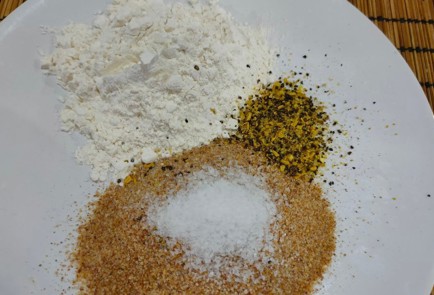 Фото шага рецепта Капуста в панировке на подушке из овощей 175088 шаг 12  