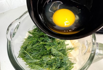 Фото шага рецепта Капустные оладьи 191428 шаг 3  