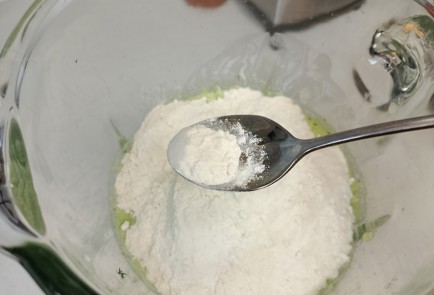 Фото шага рецепта Капустные оладьи 191428 шаг 8  