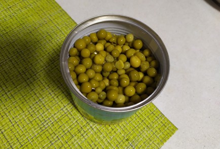 Фото шага рецепта Капустный салат с зеленым горошком и огурцом 189728 шаг 7