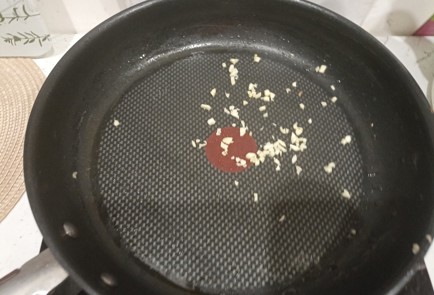 Фото шага рецепта Карбонара с беконом и сливками 191344 шаг 4  