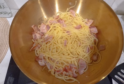 Фото шага рецепта Карбонара с беконом 191343 шаг 11