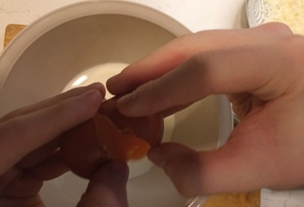 Фото шага рецепта Паста карбонара с беконом и пармезаном 192083 шаг 8  