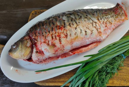 Фото шага рецепта Карп запеченный в духовке 175888 шаг 1  