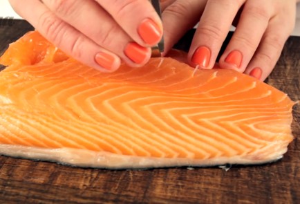 Фото шага рецепта Карпаччо из лосося 25703 шаг 1  