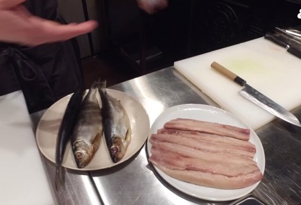 Фото шага рецепта Карпаччо из селедки 174729 шаг 2  