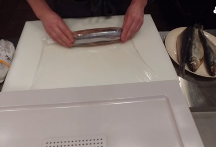 Фото шага рецепта Карпаччо из селедки 174729 шаг 3  