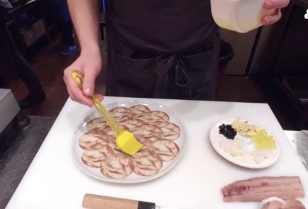 Фото шага рецепта Карпаччо из селедки 174729 шаг 6  