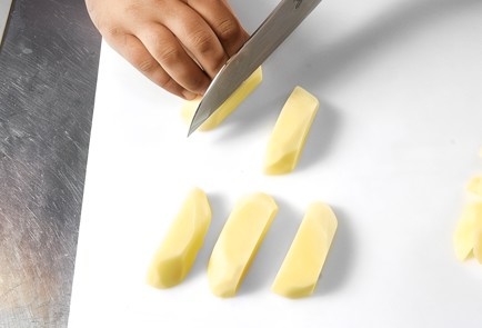 Фото шага рецепта Картофель фри 138559 шаг 1  