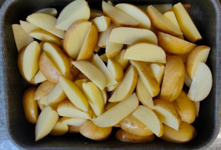 Фото шага рецепта Картофель подеревенски с кунжутом 174414 шаг 3  