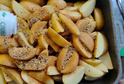 Фото шага рецепта Картофель подеревенски с кунжутом 174414 шаг 7  