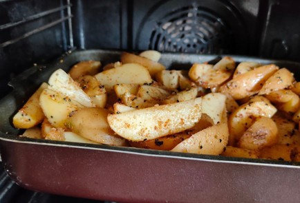 Фото шага рецепта Картофель подеревенски с кунжутом 174414 шаг 9  