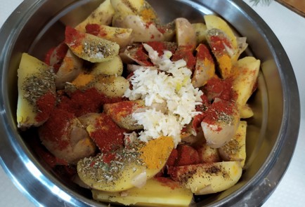 Фото шага рецепта Картофель подеревенски 188188 шаг 10