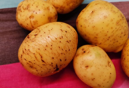 Фото шага рецепта Картофель подеревенски 191093 шаг 4  