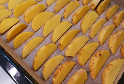 Фото шага рецепта Картофель подеревенски 191093 шаг 5  