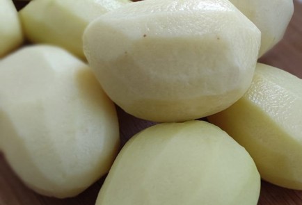 Фото шага рецепта Картофель с чесноком в духовке 173506 шаг 1  