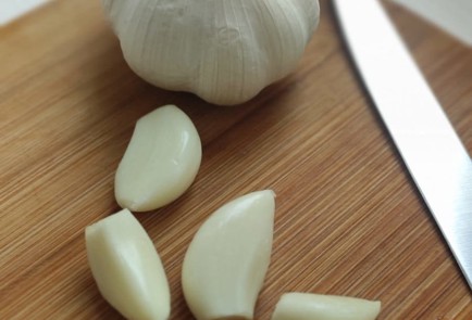 Фото шага рецепта Картофель с чесноком в духовке 173506 шаг 7  