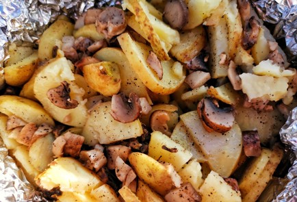 Фото шага рецепта Картофель с грибами 189477 шаг 12  