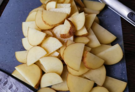 Фото шага рецепта Картофель с грибами 189477 шаг 2  