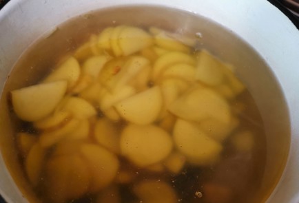 Фото шага рецепта Картофель с грибами 189477 шаг 3  