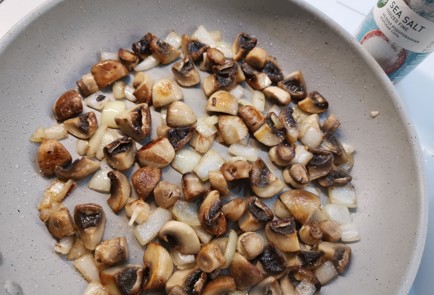 Фото шага рецепта Картофель с грибами 191232 шаг 13  