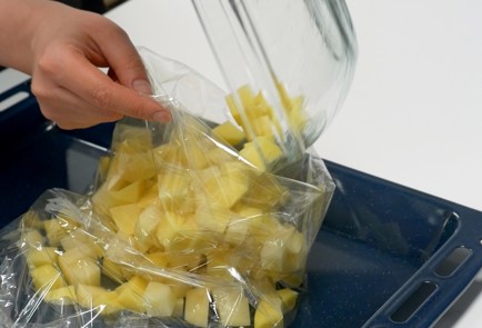 Фото шага рецепта Картофель с мясом в духовке 140793 шаг 6  