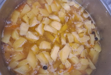 Фото шага рецепта Картофель тушенный с говядиной 190094 шаг 11  