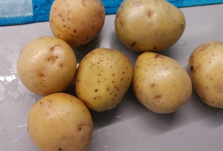 Фото шага рецепта Картофель в духовке 190984 шаг 1  