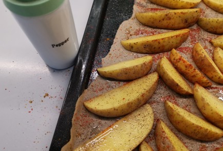 Фото шага рецепта Картофель в духовке 191152 шаг 8  