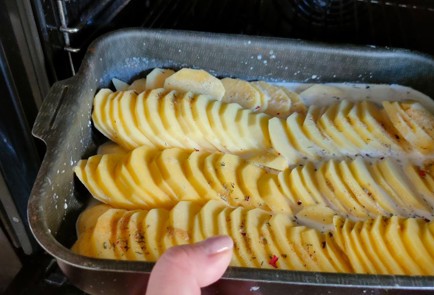 Фото шага рецепта Картофель запеченный с сыром 175586 шаг 8  