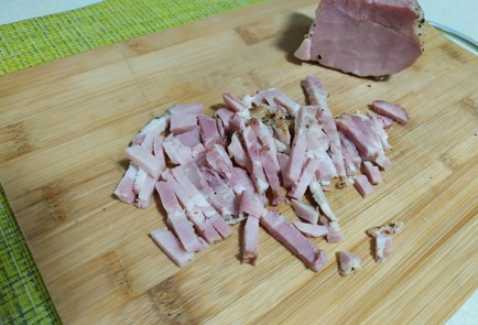 Фото шага рецепта Картофельная запеканка в духовке с бужениной 189743 шаг 2