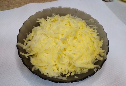 Фото шага рецепта Картофельная запеканка с индейкой 190320 шаг 1  