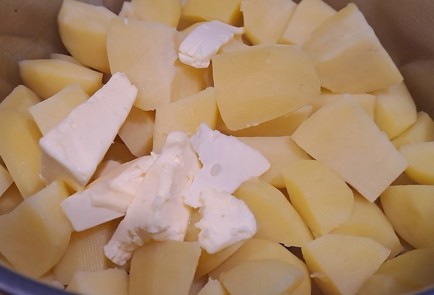 Фото шага рецепта Картофельное пюре со сметаной 190410 шаг 8  