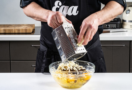 Фото шага рецепта Картофельные котлеты с грибами 191442 шаг 7  