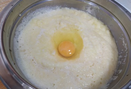 Фото шага рецепта Картофельные лепешки с зеленью 190125 шаг 4  