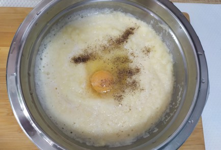 Фото шага рецепта Картофельные лепешки с зеленью 190125 шаг 5  