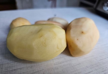 Фото шага рецепта Картофельные вафли 186651 шаг 1  