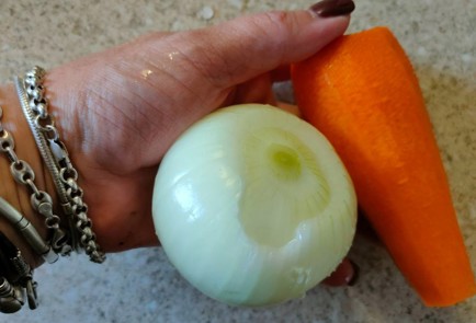 Фото шага рецепта Картофельный суп с рисом на говяжьем бульоне 189949 шаг 6