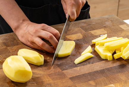 Фото шага рецепта Картошка фри в аэрогриле 189913 шаг 2  