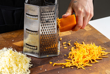 Фото шага рецепта Картошка с фаршем и сыром в духовке 191191 шаг 2  