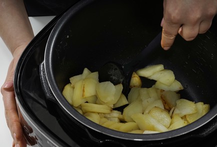 Фото шага рецепта Картошка в мультиварке 173380 шаг 7  